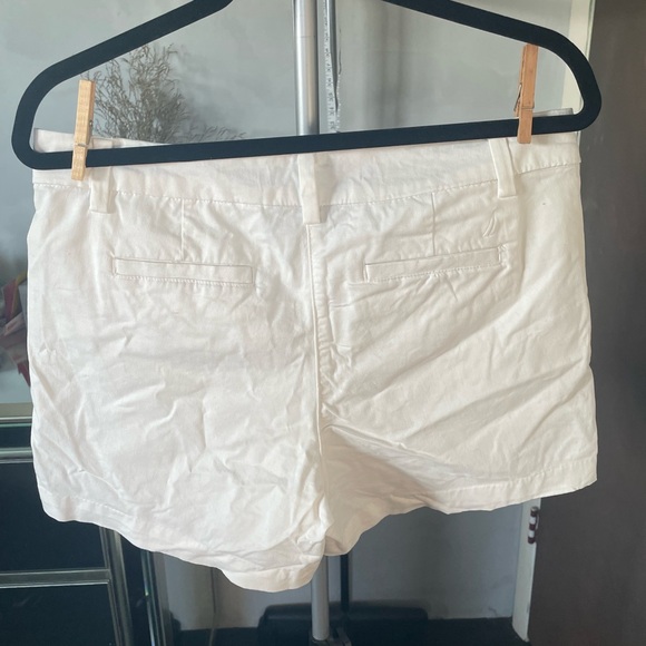 White Nautica Shorts - Picture 3 of 3